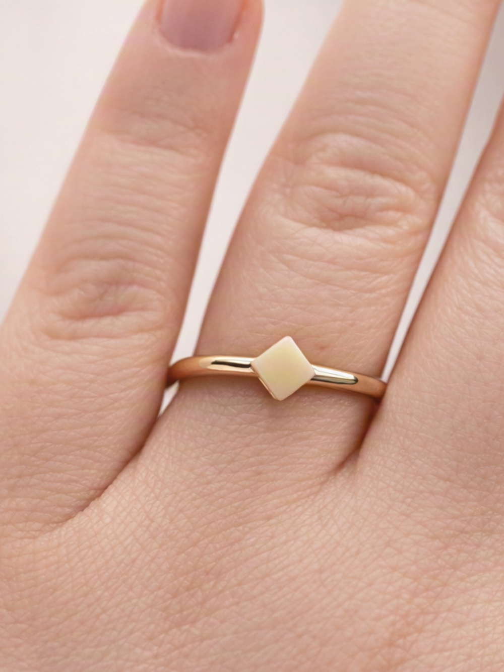 5/$25 Minimalist Gold Tone Ring with Cream Square Accent Size 10